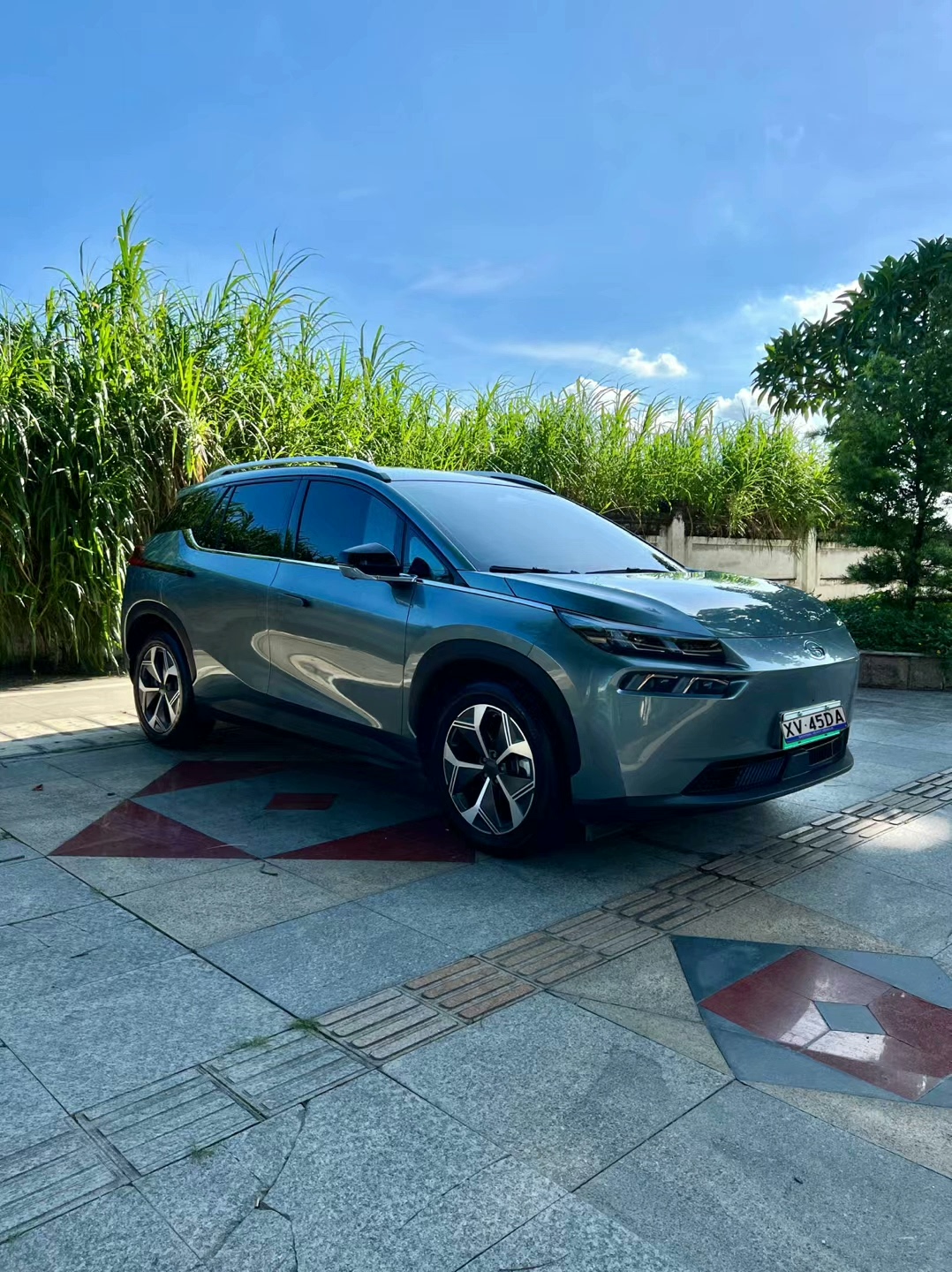 广汽传祺aion v:经济实惠电车,家庭用车首选